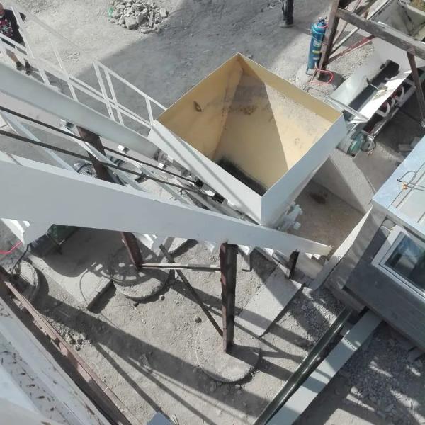 Planta de procesamiento por lotes por lotes respetuosa del medio ambiente del RMC de HZS35 35m3/h