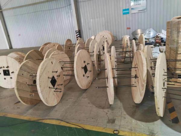 4 Way Wooden Cable Reel Round Large Wood Cable Spool Used For Cable