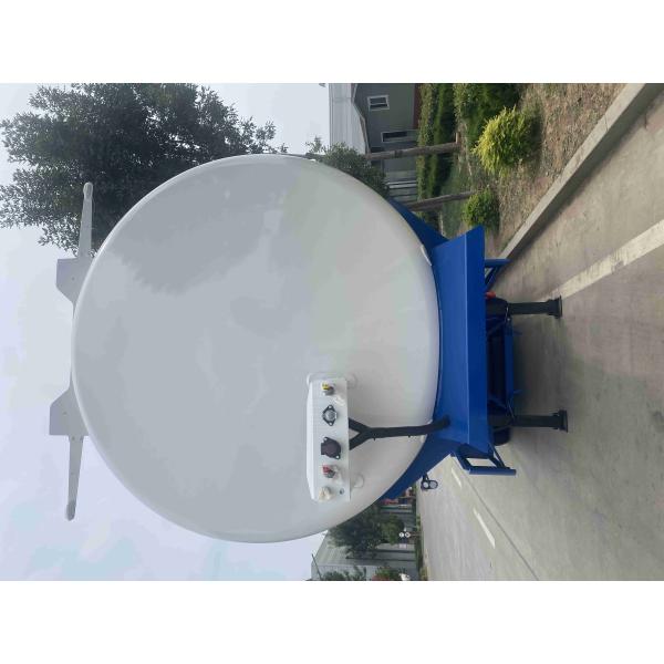 Truck Trailer Solution CIMC Three-Axis Oil Tanker Truck for Safe Transport 30000 kg