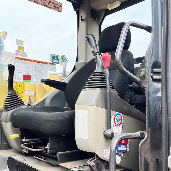 Commatsu Pc128us de seconde main Excavatrice hydraulique à pelle 12 tonnes