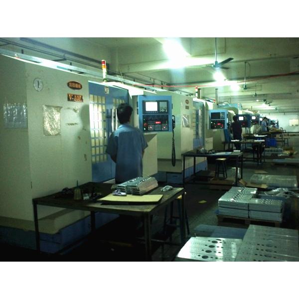 Подвергли механической обработке CNC стали углерода OEM, котор разделяет/компоненты с серебром анодирует