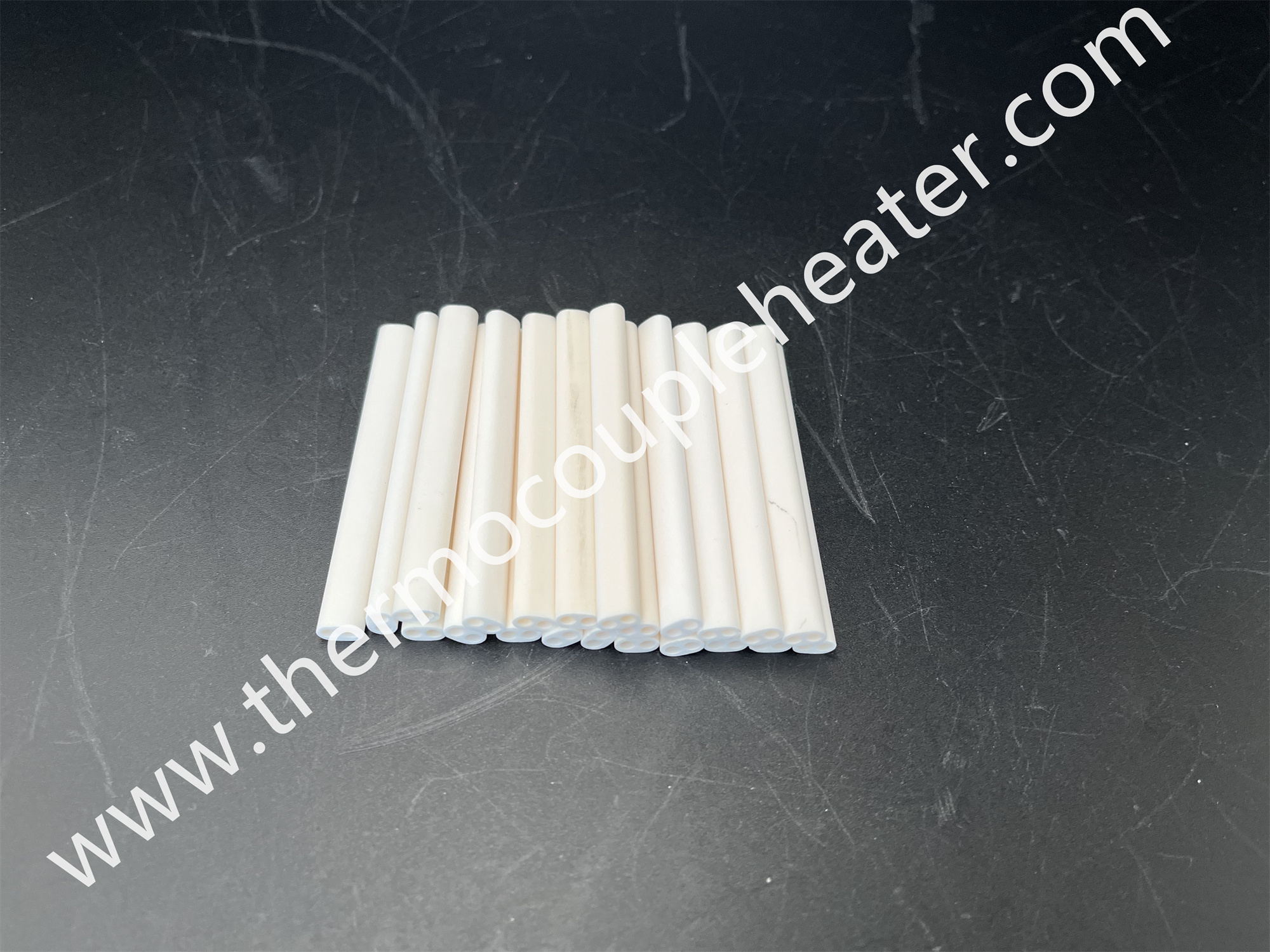 High Temperature Alsint C799 99.7% Alumina Ceramic insulators for thermocouple sensors
