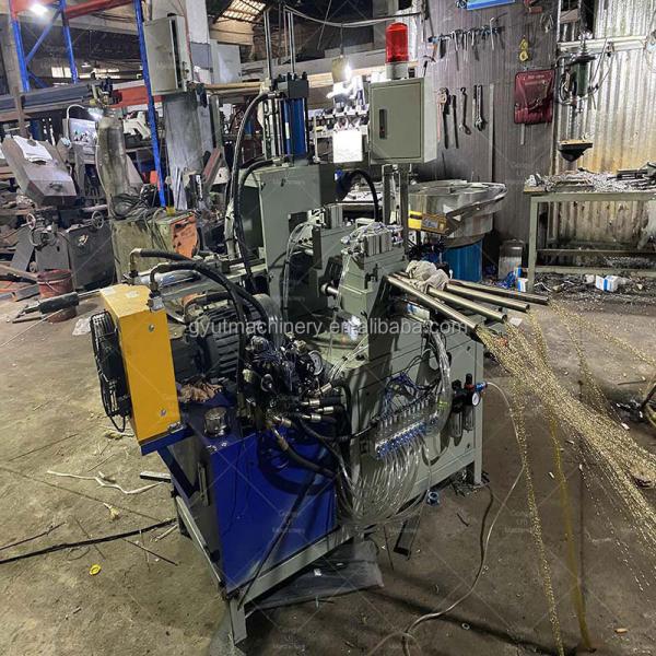 Máquinas de escovação de aço torcido industriais totalmente automáticas para fabricação de rodas de arame de aço