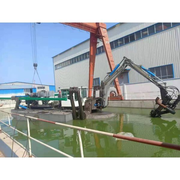 Hot Selling Amphi Excavator Dredger Machine Multi-functional Amphibious Dredger in Philippine