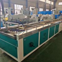 Ligne de production de profilés en WPC/machine de fabrication de planchers en WPC