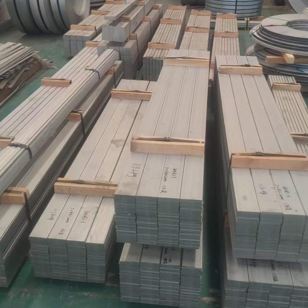 SS 316L Barras planas ASTM A276 TP316L Barras planas de acero inoxidable laminadas en caliente 6m planas