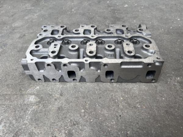 119517-11740 Yanmar Cylinder Head 3tnm74 Engine Cylinder Head