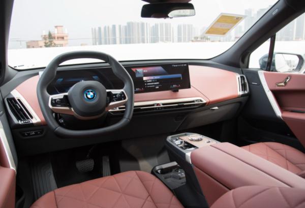 BMW ix carro usado elétrico médio de SUV de 2023 xDrive40 grande 5 assentos da porta 5