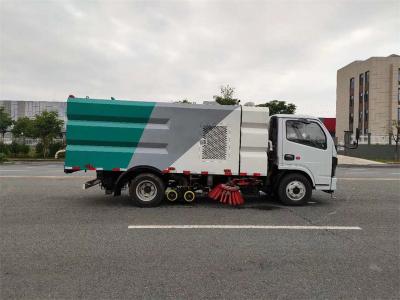 Max Speed 100 Km/H Eu 3 Street Sweeper Truck For Oil Stain Cleaning