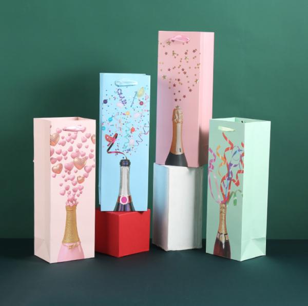 Luxury 210gsm White Cardboard Paper Gift Bag Wine Packing Hot - Stamping