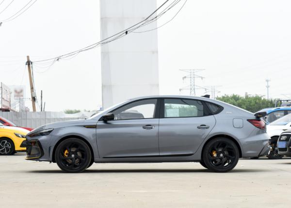 Fuel Efficiency Young Stylish Electric MG Car MG 6 Pro Compact High Quality Petrol Car