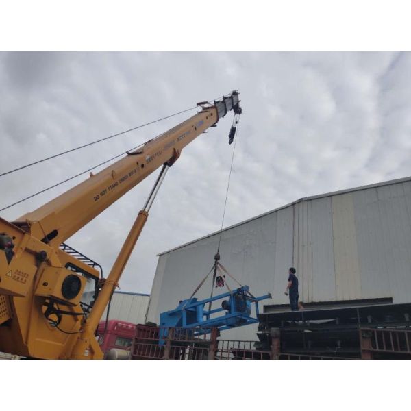 Double Shaft Shredder with Six-fold Seal Helix Tool Arrangement and Hexagonal Cutter Design for Efficient Metal Shredding