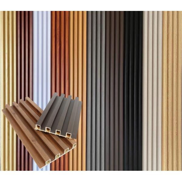 Decoración de interiores impermeable y resistente a la erosión Paneles de pared de PVC WPC