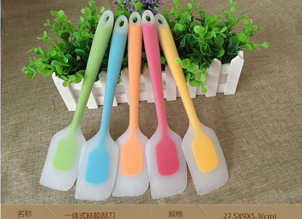 Solid Silicone Kitchenware Products , Heat Proof Silicone Rubber Spatula Set