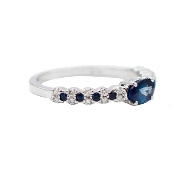 Trendy S925 Sterling Silver Natural Jewelry Sapphire CZ Ring Simple Design For Ladies