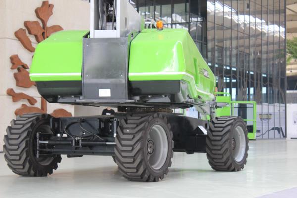 Outdoor Electric Boom Lift ,  Articulated Boom Lift 27m Platform
