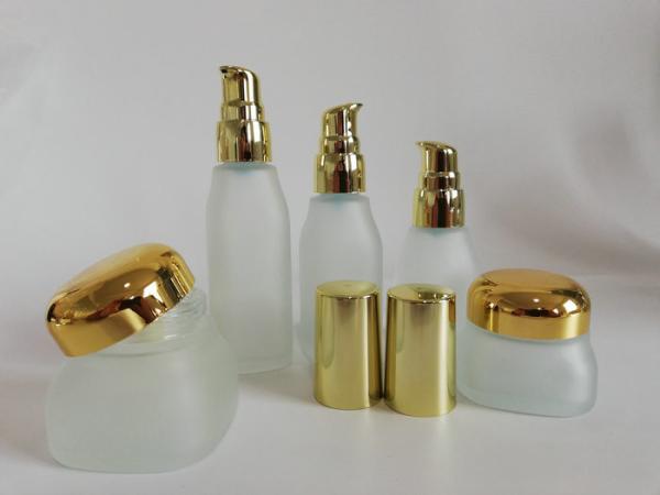 Customized Size Empty Cream Container , Round Cosmetic Lotion Bottles