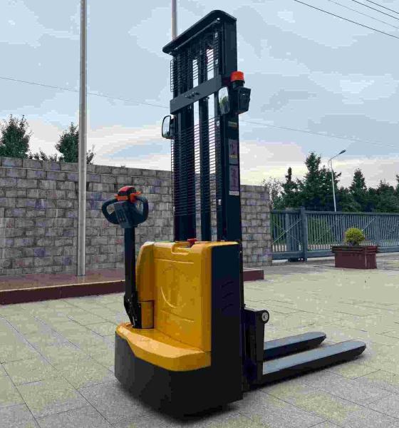 1.5t 1500kg Walkie Stacker totalmente elétrico com 18 meses de garantia para o processo de produção de apoio