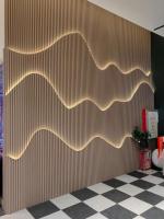 panneau de grille en bois plastique pour la décoration intérieure des murs et des plafonds nouveau panneau de mur wpc