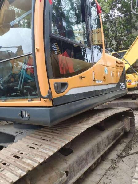 Low Hour HYUNDAI 215 Excavator 15 Tons 0.8m Bucket 120KW Engine Yellow Color 2600 Hours