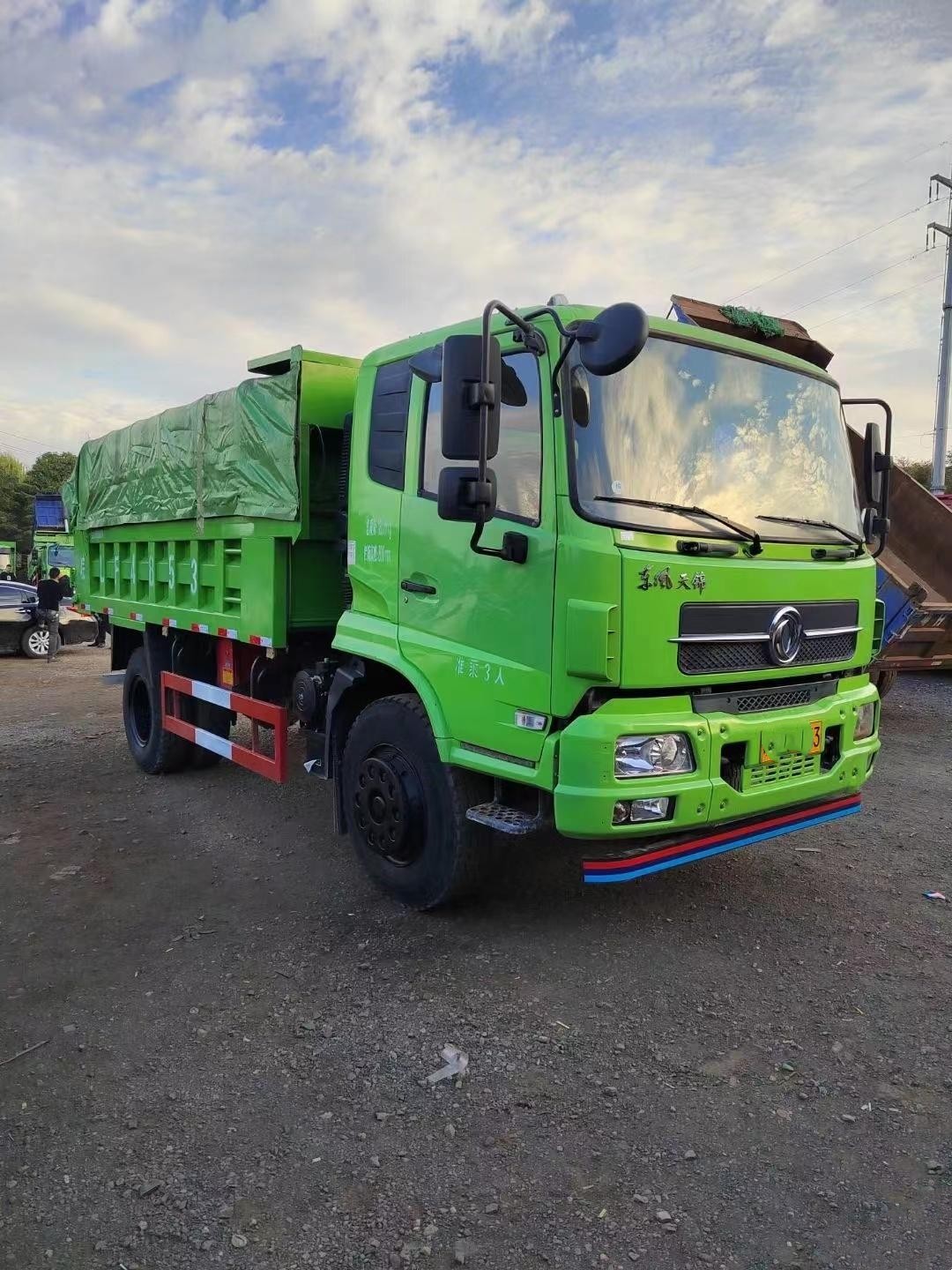 Выведенный используемый Dumper бренда 4x2 Dongfeng самосвала использовал самосвалы светлой обязанности