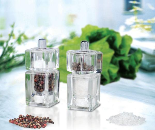 Twin salt and pepper mill