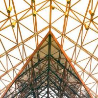 Structure en acier légère préfabriquée de bâtiment à pans de bois pour le hangar