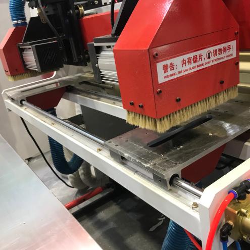 深センHYPETカーボンクリスタルプレート押出生産ライン、三層PVC発泡ボード設備製造機メーカー