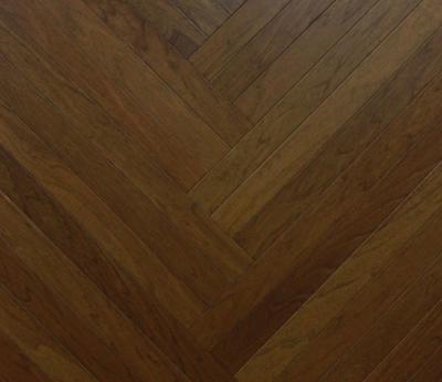 L'arête de hareng et l'arête de poisson de noix de la Chine ont machiné le plancher en bois, plancher bon marché de noix