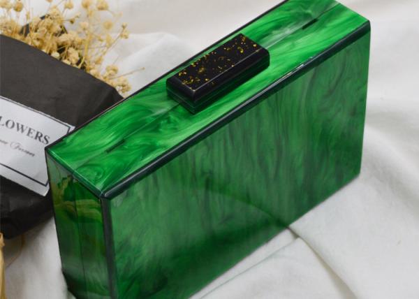 Pearl Gold Foil Acrylic Clutch Bag Light Green And Black Color With Splicing Black Bottom
