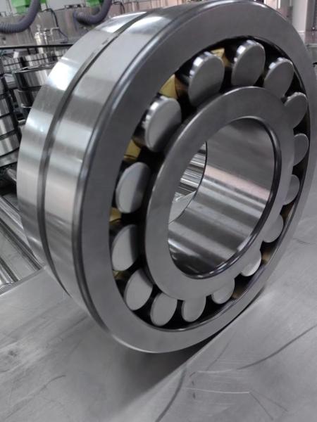 Individu radial alignant la rangée 24026CA de rapport sphérique 130×200×69 de double de roulement à rouleaux coniques