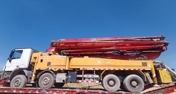 Pompes à béton d'occasion Orange Putzmeister 46m 56m Camion pour le mélangeur