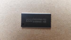 256M 143MHZ 54TSOPの集積回路は記憶IC IS42S16160G-7TLIを分けます
