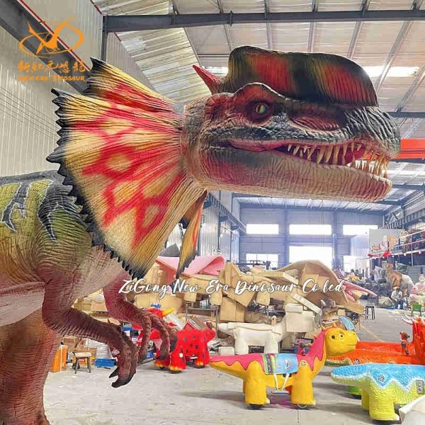 Large Size Sliding Animatronic Dilophosaurus Dinosaur Model For Theme Park And Theme Events
