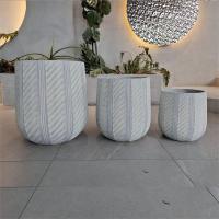 Planteurs de fleurs en fibre d'argile résistant à l'eau et au feu avec un design moderne sculpté à la main