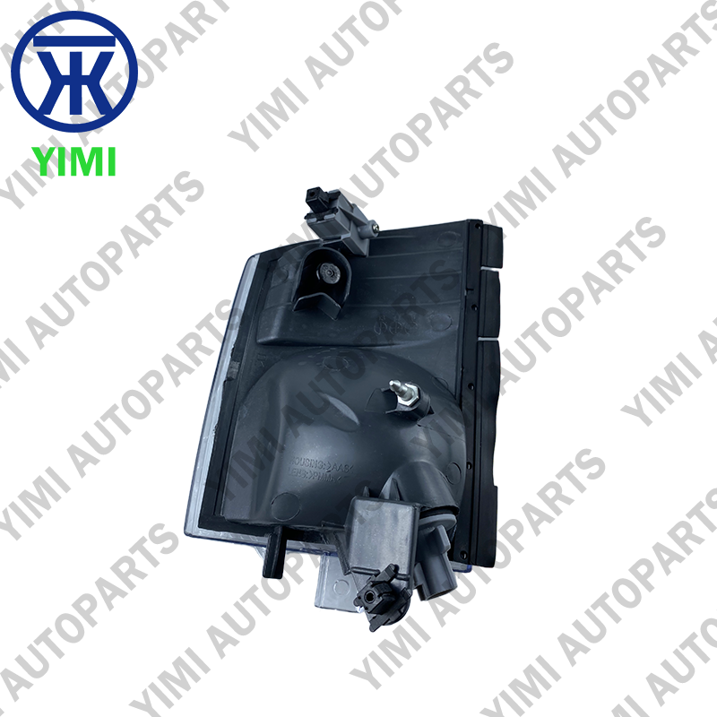 OEM Standard UV-Resistant Lens Corner Light Direct Replacement for Mitsubishi FUSO Canter 2007+