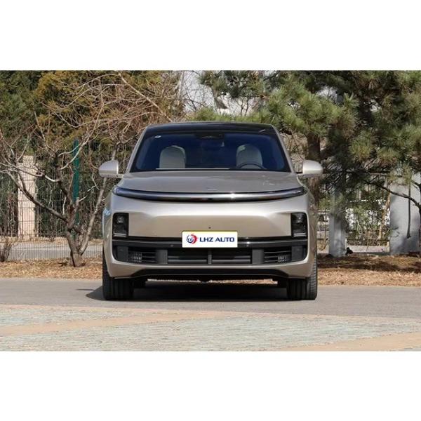 Li L8 's Finest Large Family SUV with Leather Seats and Automatic Climate Control