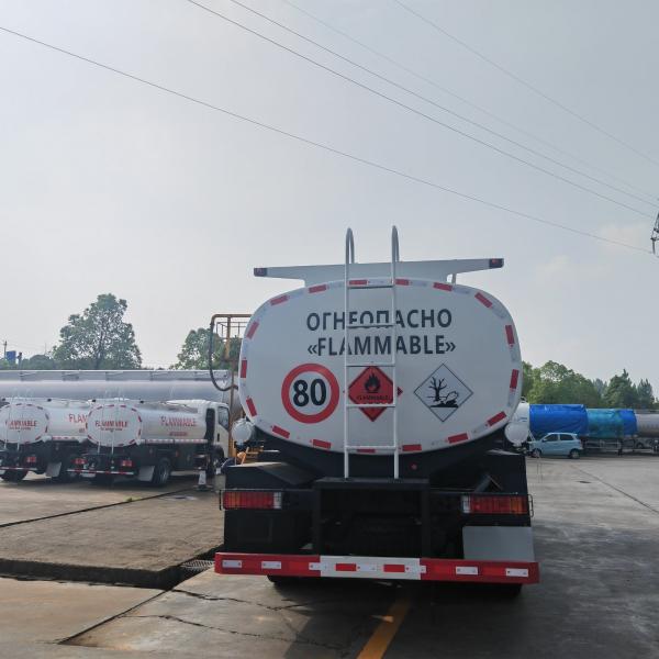 Dongfeng 17000 Litres Distributeur de Diesel Camion-citerne de ravitaillement
