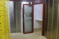 Uma altura de 20 polegadas custódia segura de uma largura de 10 polegadas no banco com sala de visão