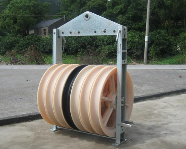 Linha que amarra o cabo de 660mm que puxa a polia