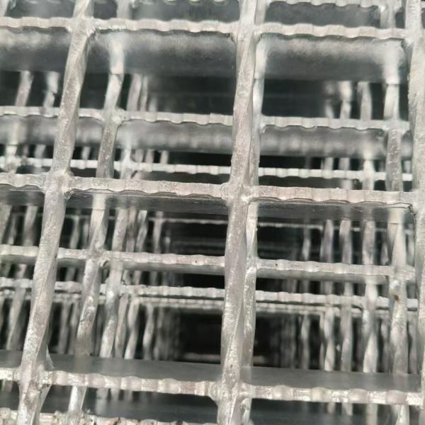 OEM Industrial Steel Grating Manufactured According to Customer Requirements