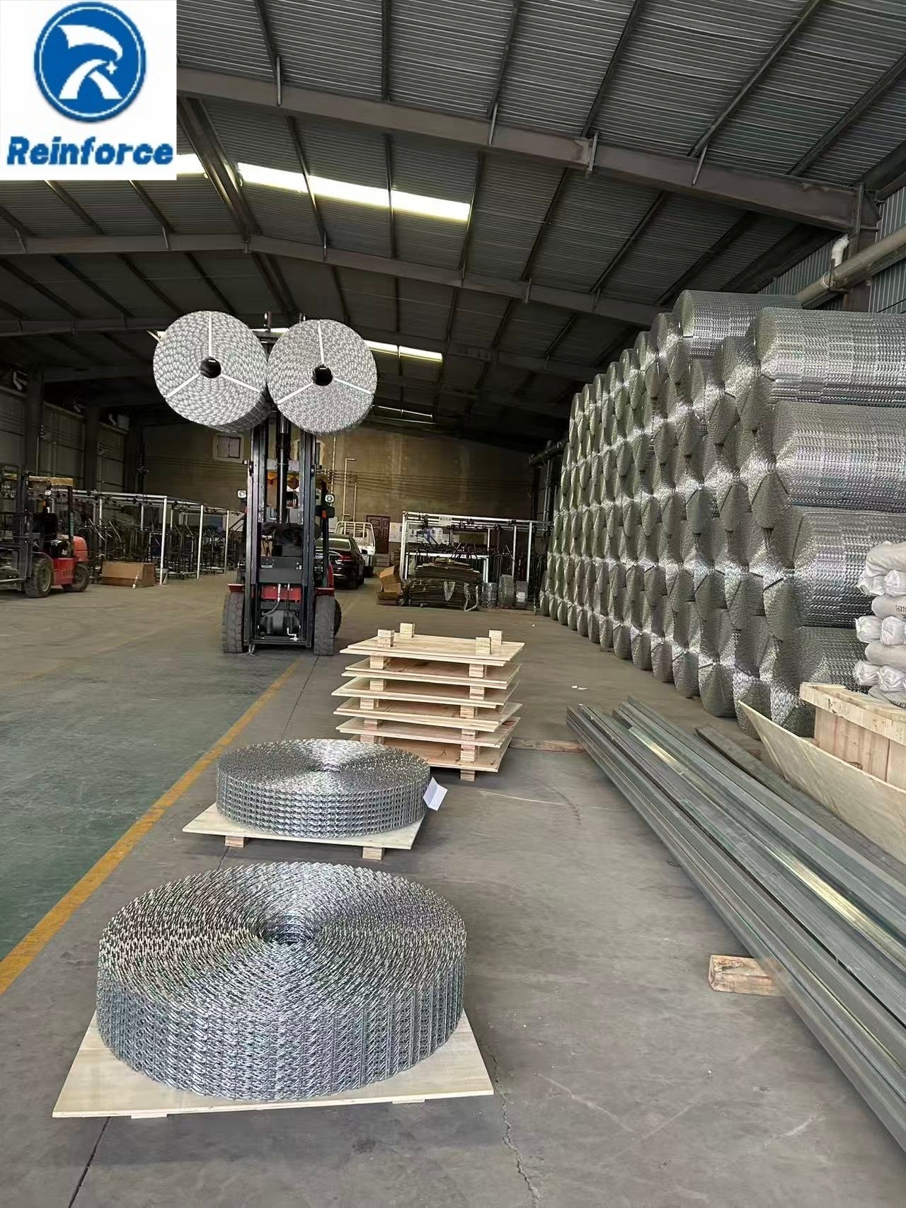 Low Carbon Steel Wire Pipeline Mesh Reinforcement Roll Underground Water Utility Shield Wrap