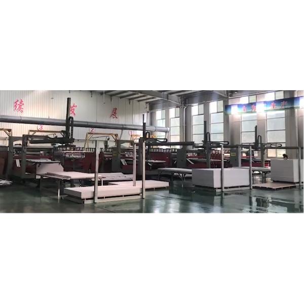 Машины для экструдирования пластиковых листов из ПВХ с пенообразующими панелями