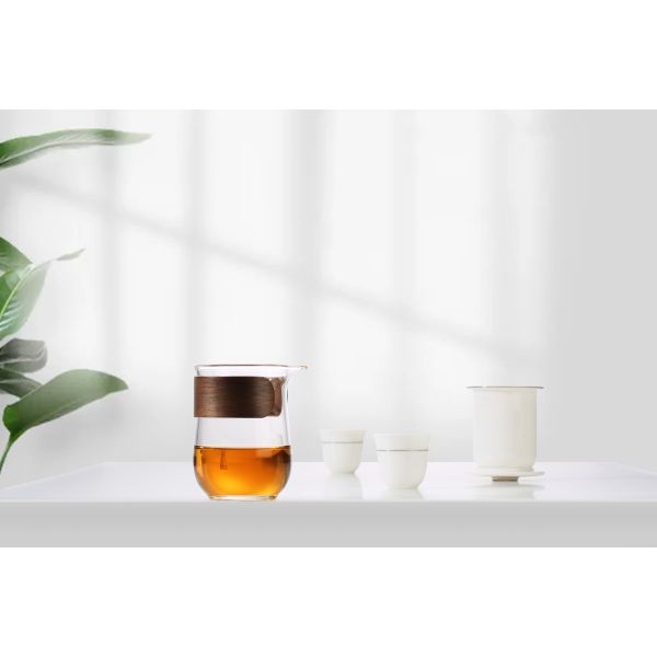 2024 Portable Wood Handle Tea Pot Set Modern Portable Teapot Cup Set Porcelain Infuser Teapot Set With Case for Travel
