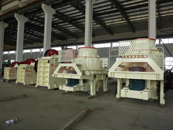 200-250TPH Mobile Crushing Plant  Screening &Washing Plant Sand Making Plant vibrating feeder