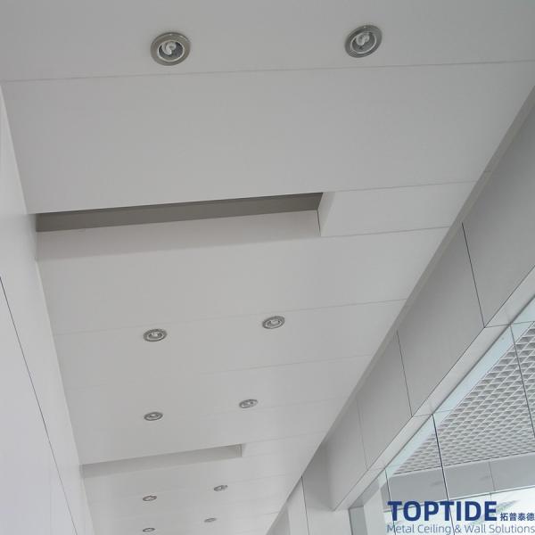CE Silver Fire Resistant 3.0mm White Metal Ceiling Tiles For Hotel Hall