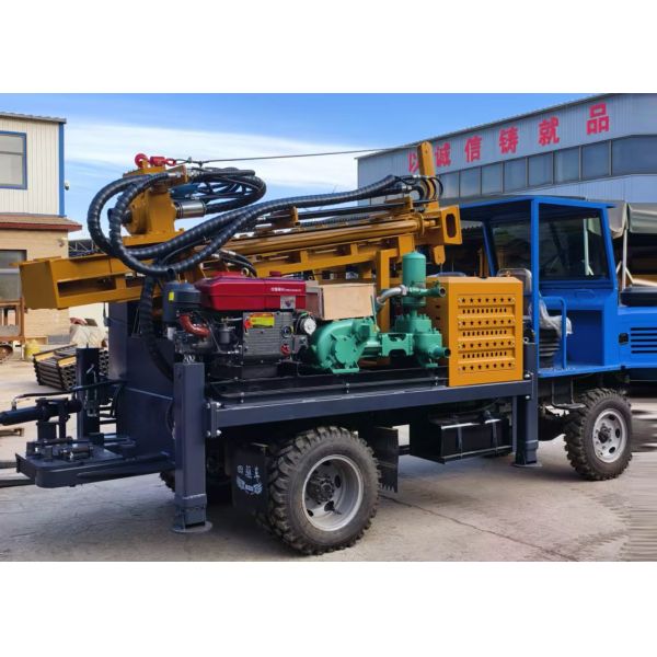 105-300mm Diameter Tire Water Well Drilling Rig With Flexible Mobility
