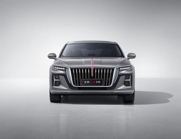 Chinese Electric MPV 6-Seater with L2 Assisted Driving