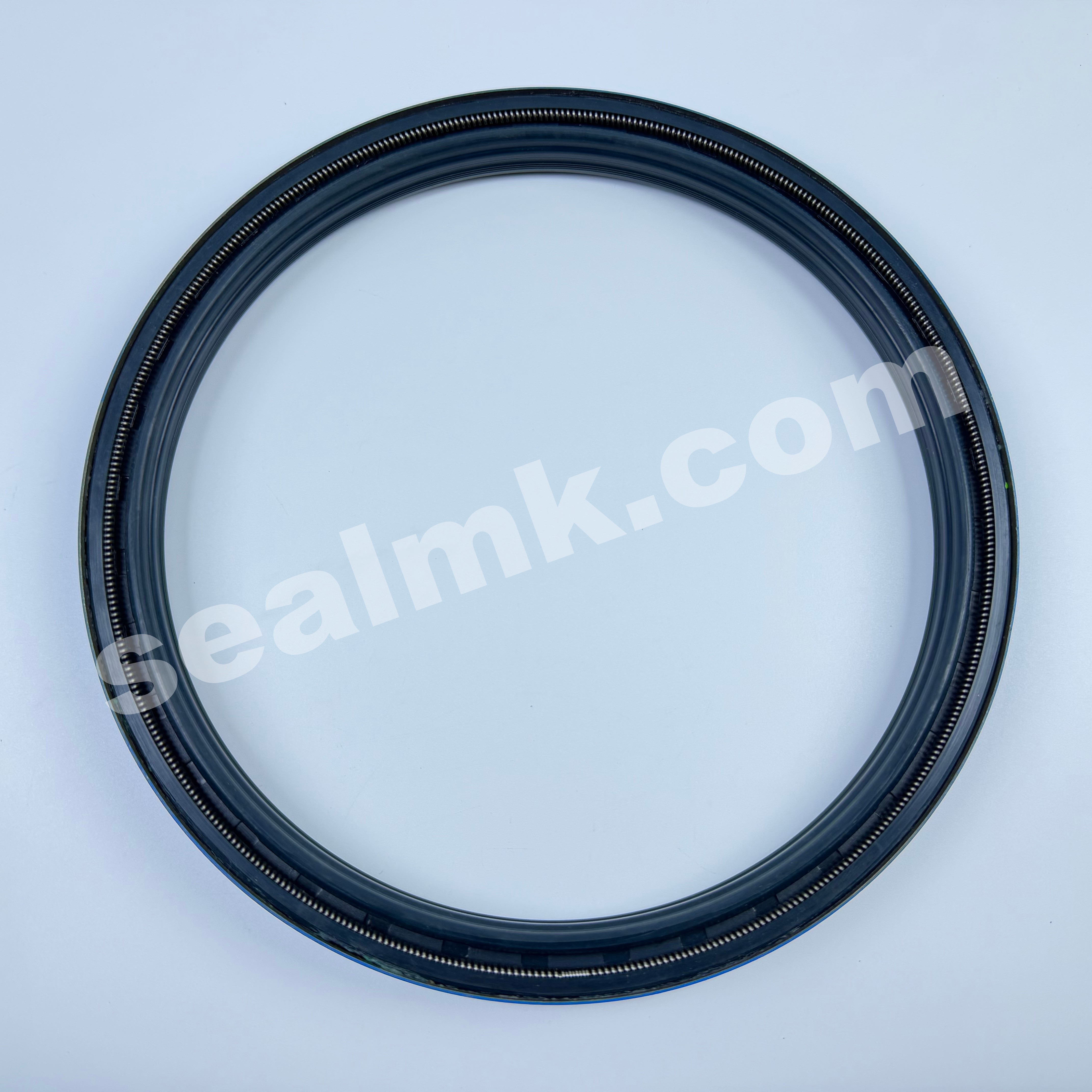 178 x 207.7 x 16.5 — For Volvo trucks; OEM 11103124/1672314/1080340; Scania OEM 1375971; CORTECO OEM 01034568B; Stefa 1HDD / System 500、3000、5000 Rear Wheel Hub Outer Oil Seal.
