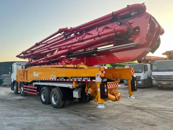 SY Industrie lourde 56 mètres Camion à pompe à béton avec une amplitude de vibration de 2,6 mm